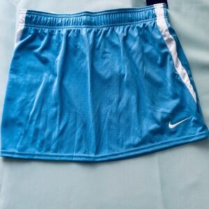 Active Short Skirt